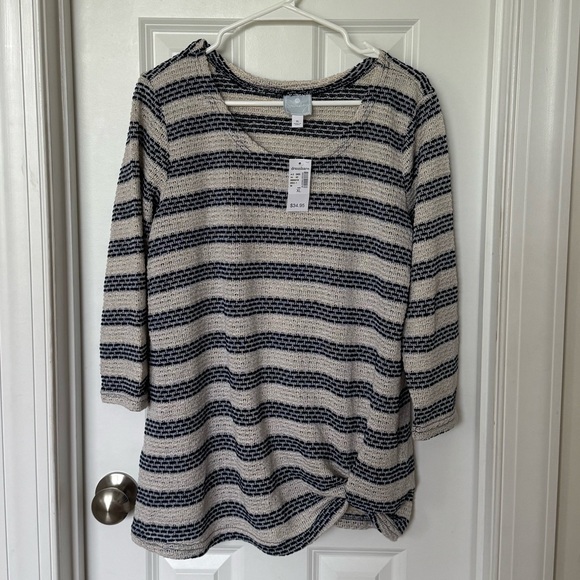 Women’s Dress Barn sweater in XL - Picture 2 of 2